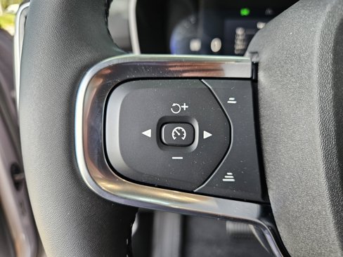New 2026 Volvo XC40 B5 Core image 31