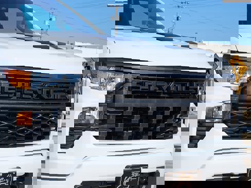 New 2026 Chevrolet Silverado 1500 Custom w/ Rally Edition image 7