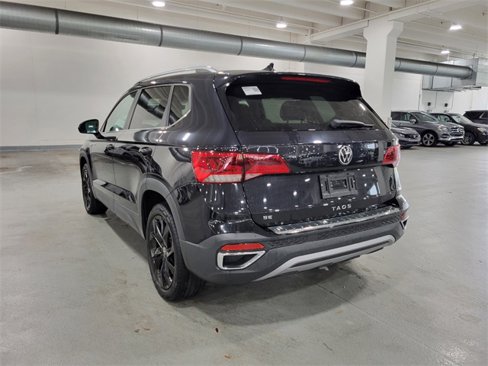 Used 2022 Volkswagen Taos SE image 12