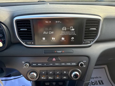 Used 2022 Kia Sportage LX image 15