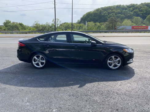 Used 2018 Ford Fusion SE w/ Equipment Group 201A image 5
