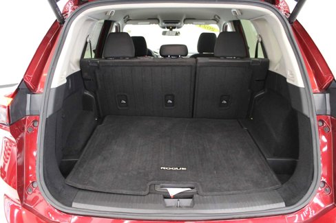 Used 2024 Nissan Rogue SV image 12
