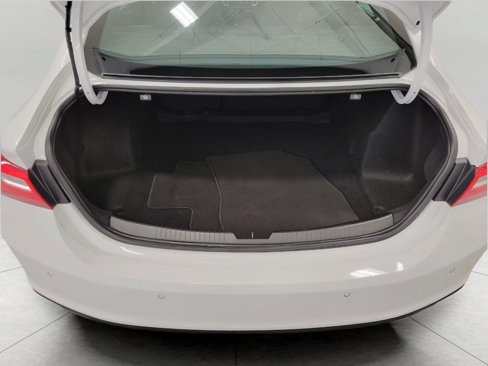 Used 2024 Chevrolet Malibu LT image 6