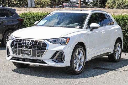 Used 2022 Audi Q3 2.0T Premium w/ Convenience Package image 3
