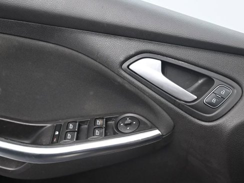 Used 2018 Ford Focus ST image 21
