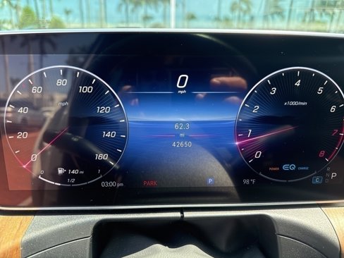 Used 2022 Mercedes-Benz C 300 Sedan image 3