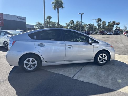 Used 2015 Toyota Prius Four image 4
