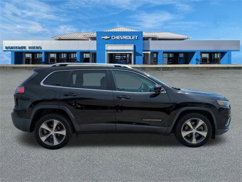 Used 2019 Jeep Cherokee Limited image 3