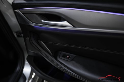 Used 2019 BMW M5 w/ Executive Package image 57