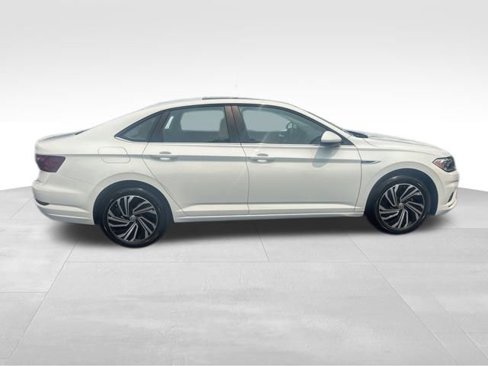 Certified 2021 Volkswagen Jetta SEL image 5