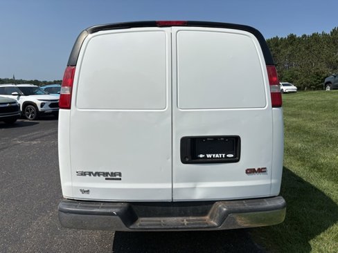 Used 2016 GMC Savana 3500 image 6