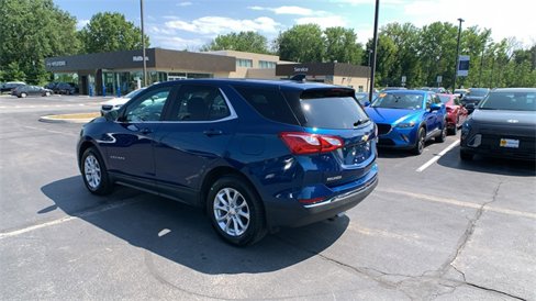 Used 2021 Chevrolet Equinox LT image 3