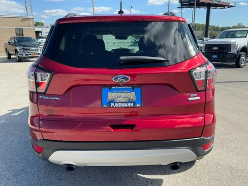 Used 2018 Ford Escape SE image 4