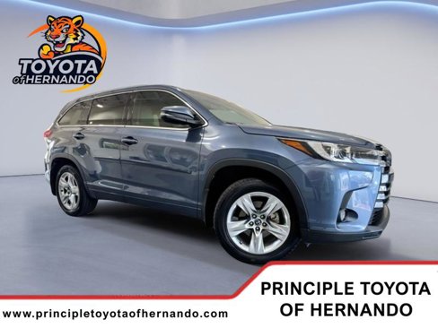 Used 2018 Toyota Highlander Limited image 3