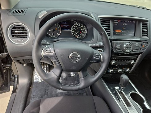 Certified 2020 Nissan Pathfinder SV image 28