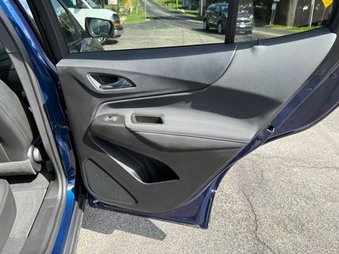 Used 2023 Chevrolet Equinox RS w/ RS Leather Package image 34