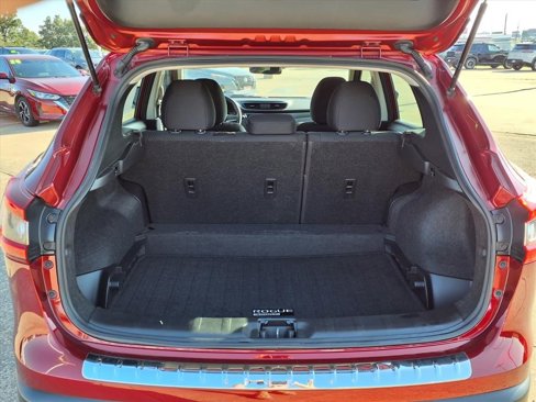 Used 2020 Nissan Rogue Sport S image 16