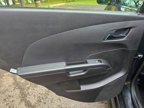Used 2020 Chevrolet Sonic LT w/ Convenience Package image 21