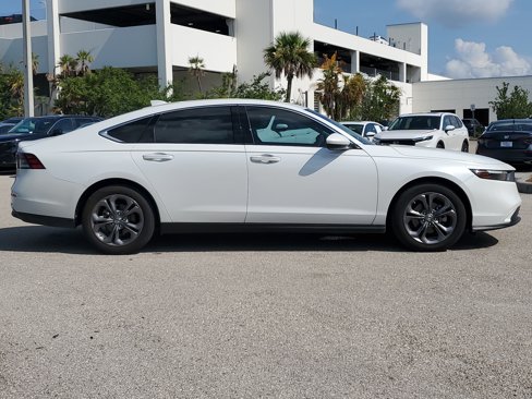 Used 2023 Honda Accord EX image 4