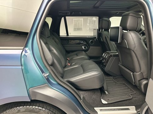 Used 2020 Land Rover Range Rover Long Wheelbase Autobiography image 7