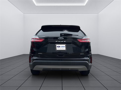 Used 2021 Ford Edge SEL w/ Cargo Accessory Package image 5