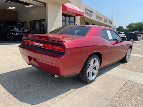 Used 2010 Dodge Challenger R/T image 5