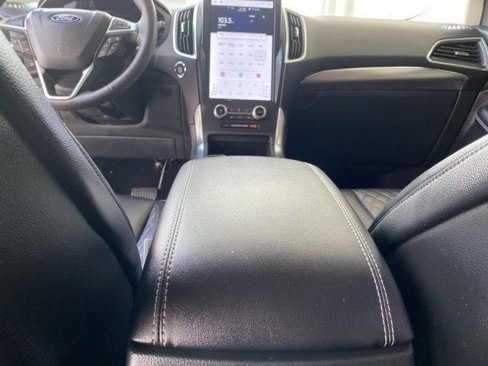 Certified 2023 Ford Edge Titanium image 27