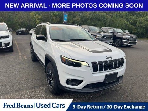 Certified 2022 Jeep Cherokee Latitude w/ Sun & Sound Group image 1