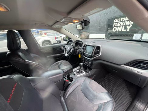 Used 2014 Jeep Cherokee Trailhawk w/ Cold Weather Group image 21