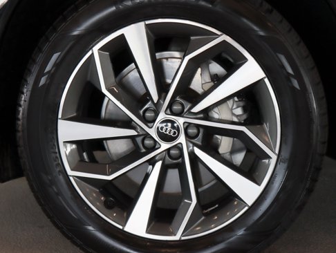 Certified 2022 Audi Q5 2.0T Premium w/ Convenience Package image 7