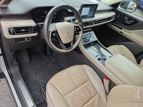 Used 2021 Lincoln Aviator Grand Touring w/ Elements Package Plus image 9