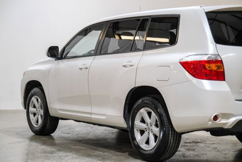 Used 2010 Toyota Highlander 2WD image 18