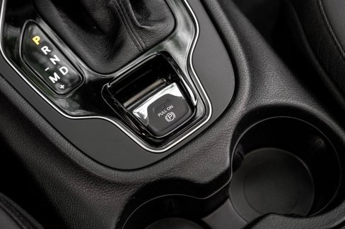 Used 2021 Jeep Cherokee Limited w/ Elite Package image 40