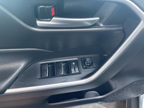 Used 2024 Toyota RAV4 XLE image 19
