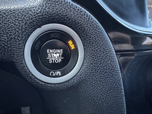 Used 2019 Chrysler 300 S image 33