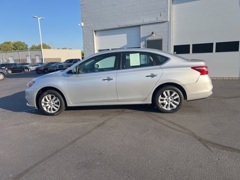 Used 2016 Nissan Sentra S image 16