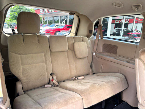 Used 2016 Dodge Grand Caravan SE w/ Quick Order Package 29E SE image 13