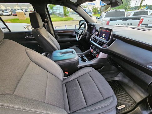 Used 2024 GMC Yukon SLE image 11