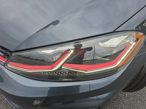 Used 2020 Volkswagen GTI SE image 29