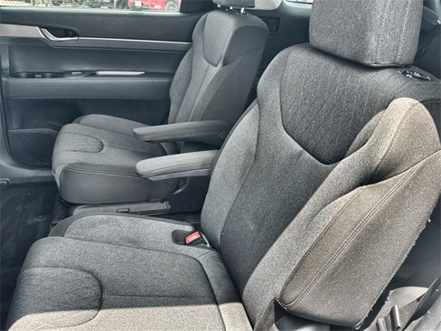 Used 2022 Hyundai Palisade SEL w/ Cargo Package image 16