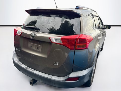 Used 2013 Toyota RAV4 LE image 7