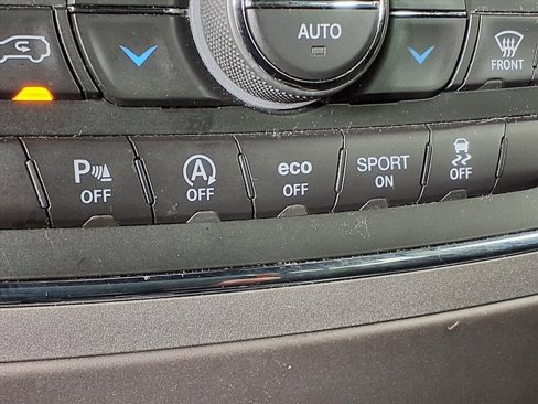 Used 2019 Jeep Grand Cherokee Laredo image 22