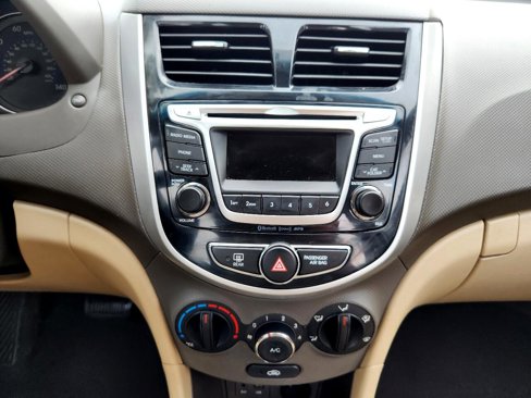 Used 2014 Hyundai Accent GLS w/ Option Group 2 image 15