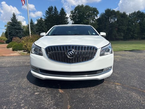 Used 2016 Buick LaCrosse Sport Touring image 2