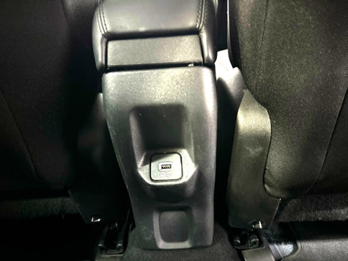 Used 2018 Jeep Renegade Altitude image 20