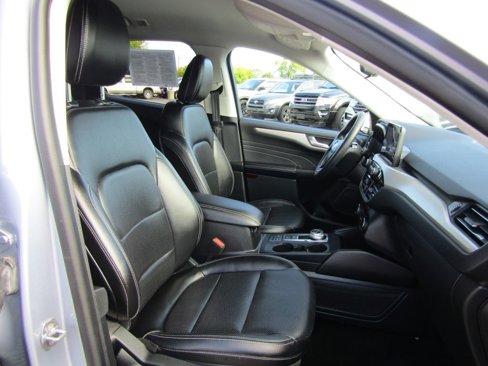 Used 2022 Ford Escape SEL image 11
