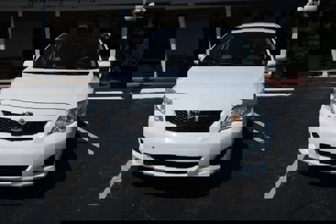 Used 2009 Toyota Corolla LE image 2