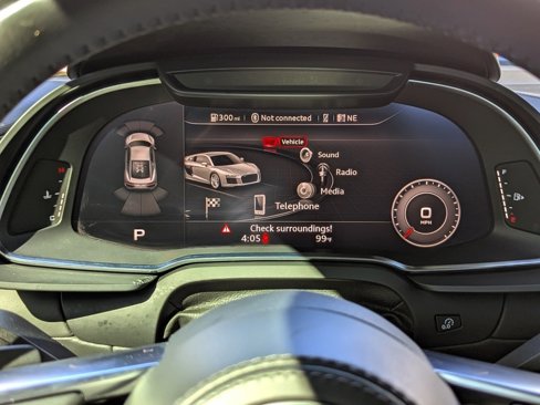 Used 2018 Audi R8 V10 w/ Premium Package image 31