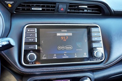 Used 2019 Nissan Kicks SR image 24