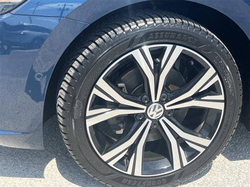 Used 2020 Volkswagen Passat 2.0T SEL image 9
